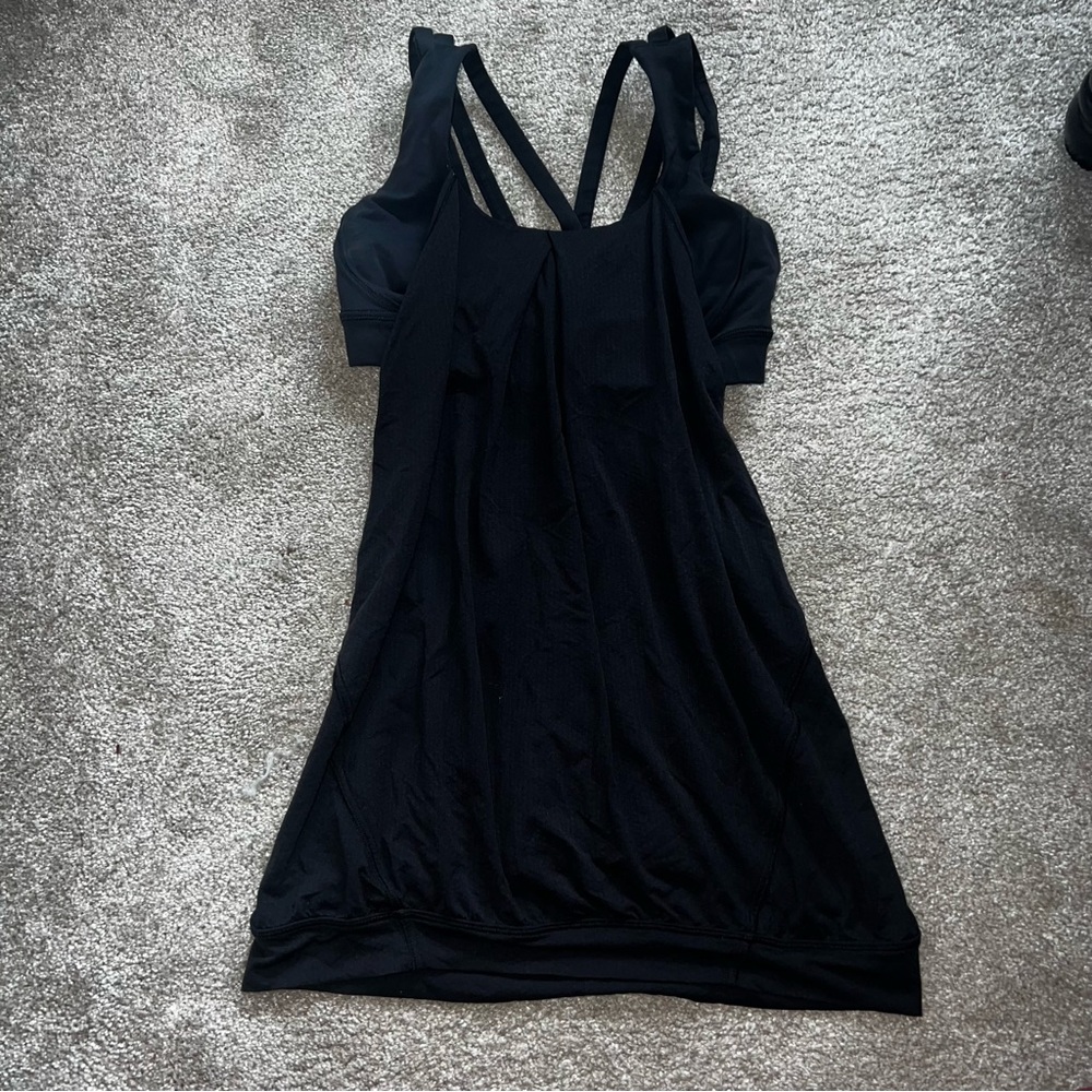 Lululemon top with bra